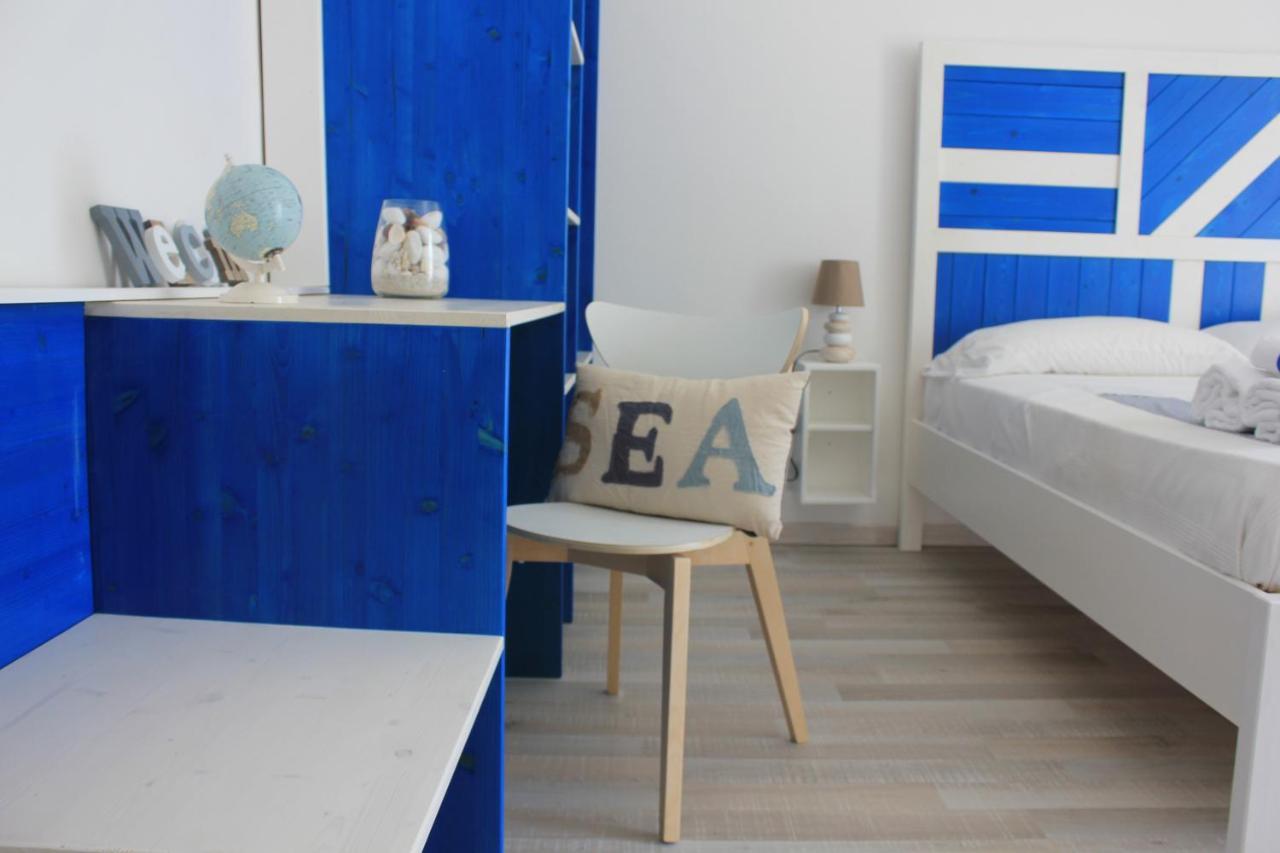 Bed and Breakfast In Piazzetta Гаета Екстер'єр фото