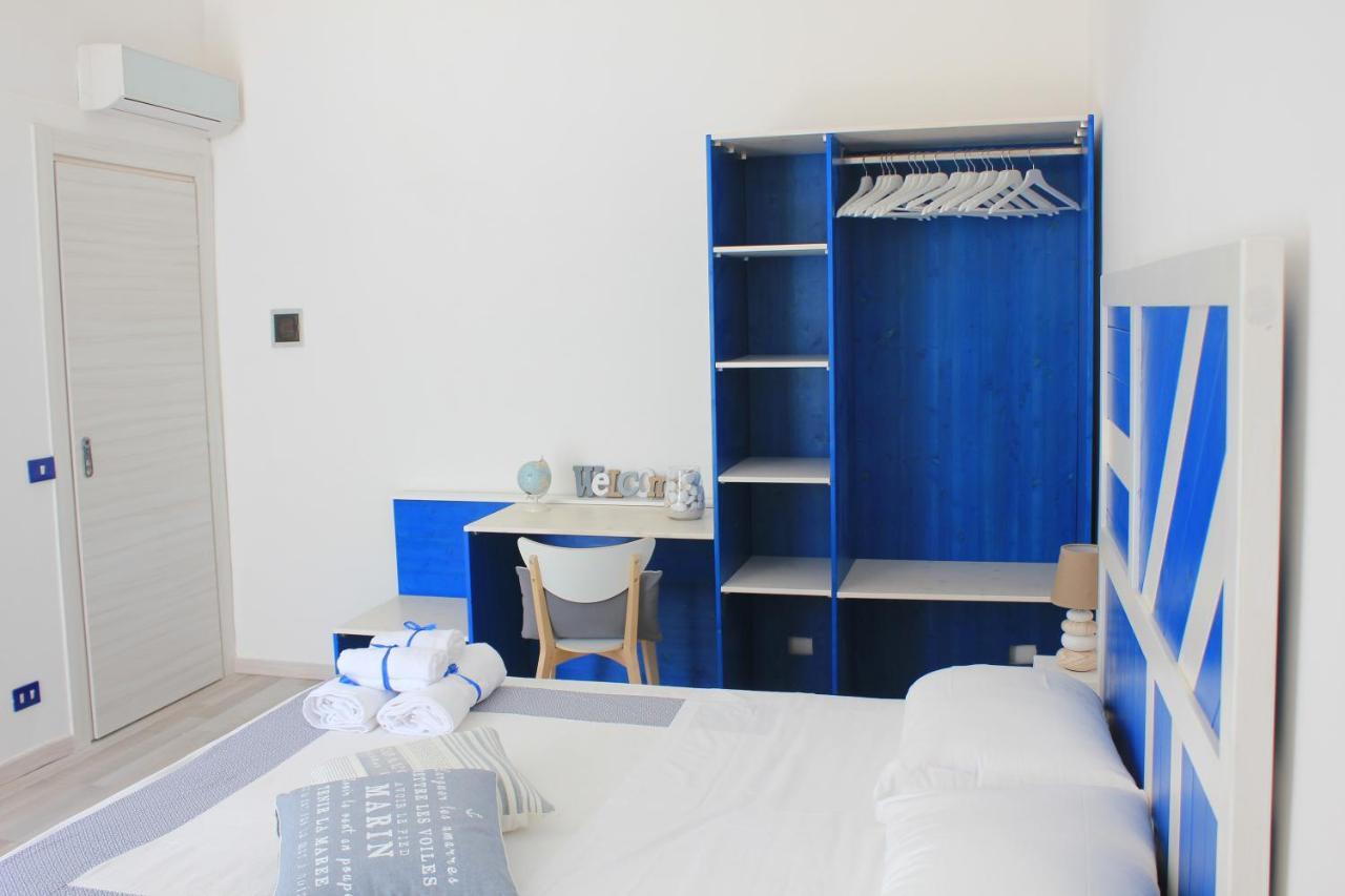 Bed and Breakfast In Piazzetta Гаета Екстер'єр фото